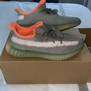 Yeezy Boost 350 V2